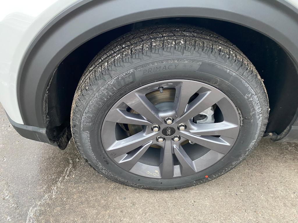 new 2025 Ford Explorer car, priced at $47,162