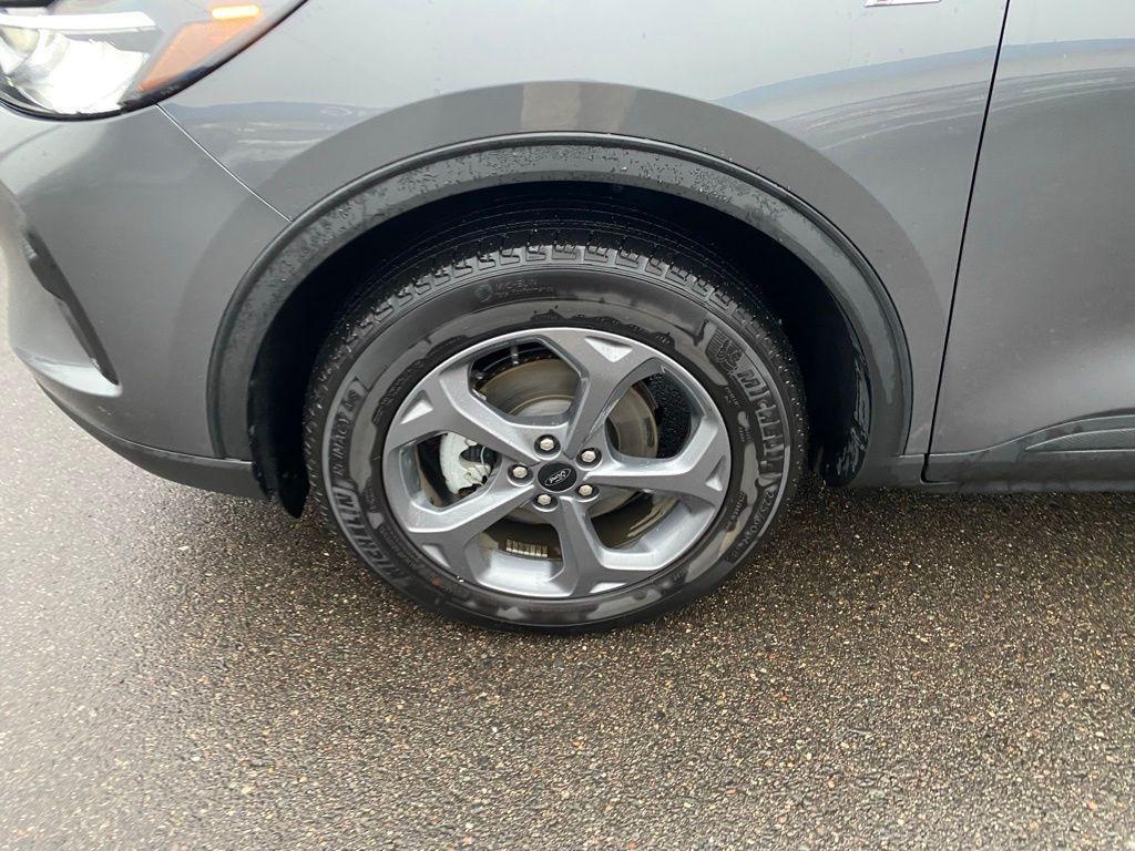 used 2025 Ford Escape car, priced at $25,980