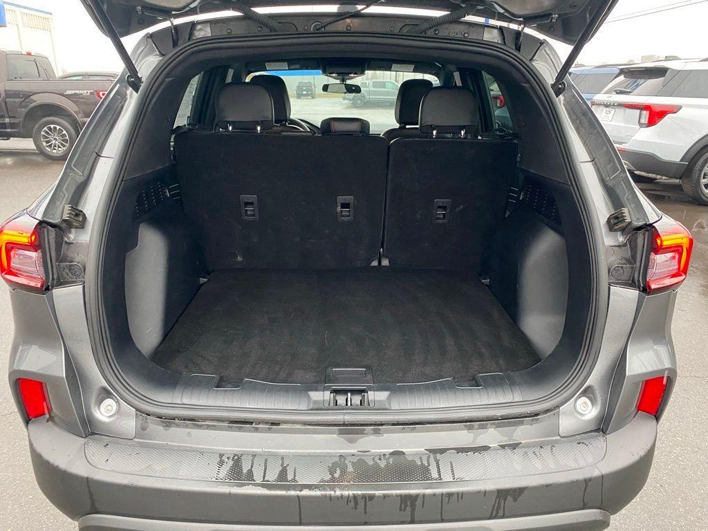 used 2025 Ford Escape car, priced at $25,980