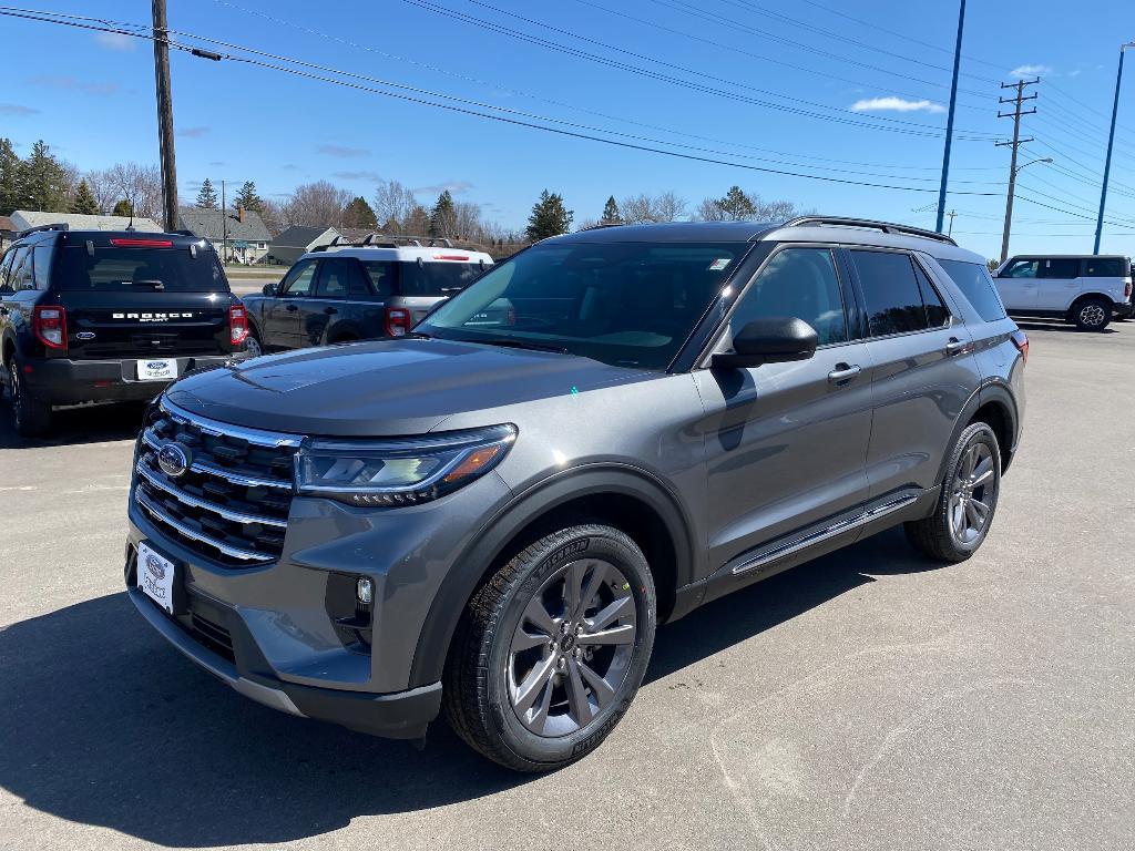 new 2025 Ford Explorer car, priced at $45,112