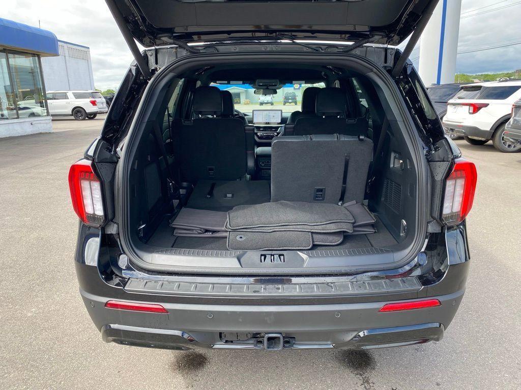 new 2025 Ford Explorer car, priced at $48,280