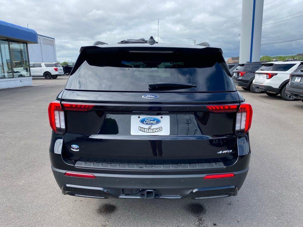 new 2025 Ford Explorer car, priced at $48,280