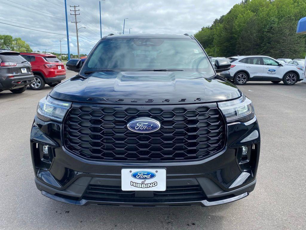 new 2025 Ford Explorer car, priced at $48,280