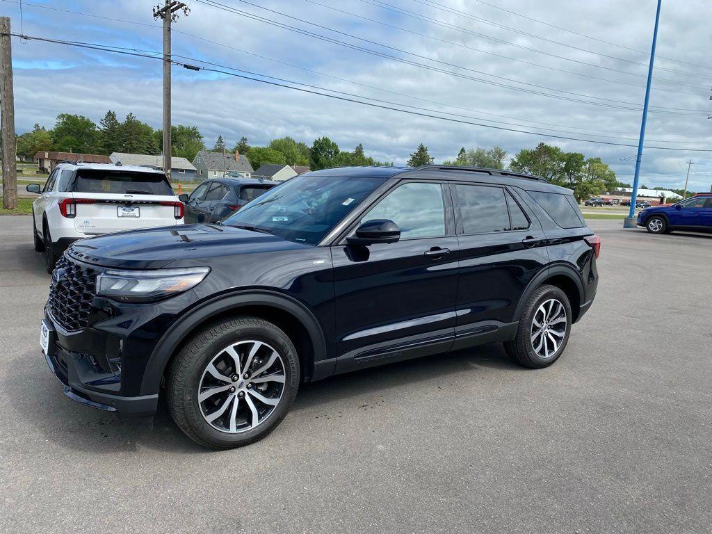 new 2025 Ford Explorer car, priced at $48,280
