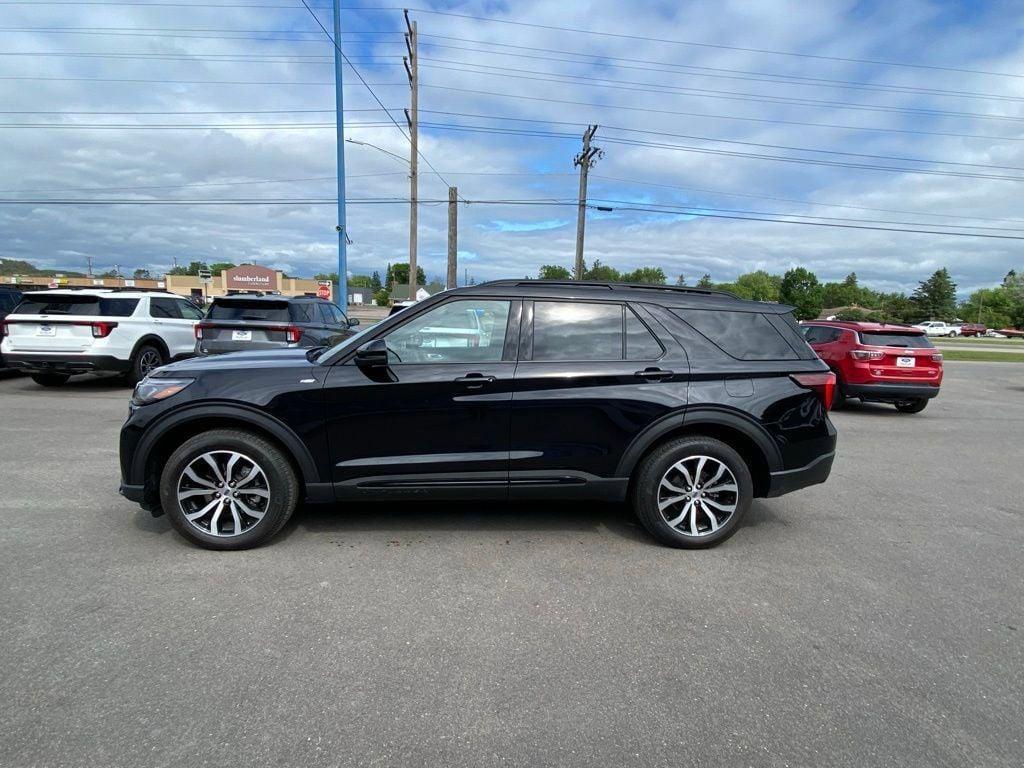 new 2025 Ford Explorer car, priced at $48,280