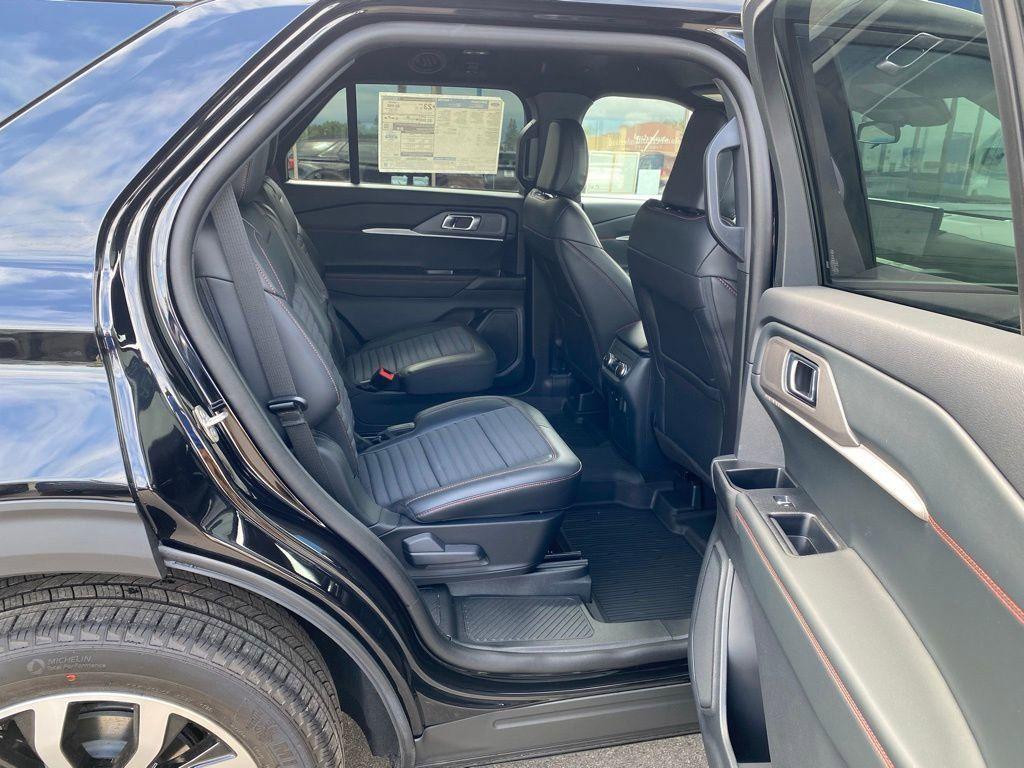 new 2025 Ford Explorer car, priced at $48,280