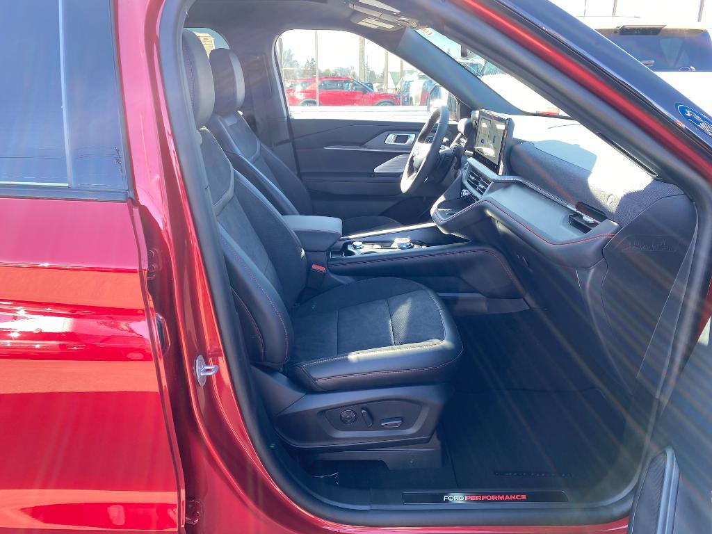 new 2025 Ford Explorer car, priced at $56,772