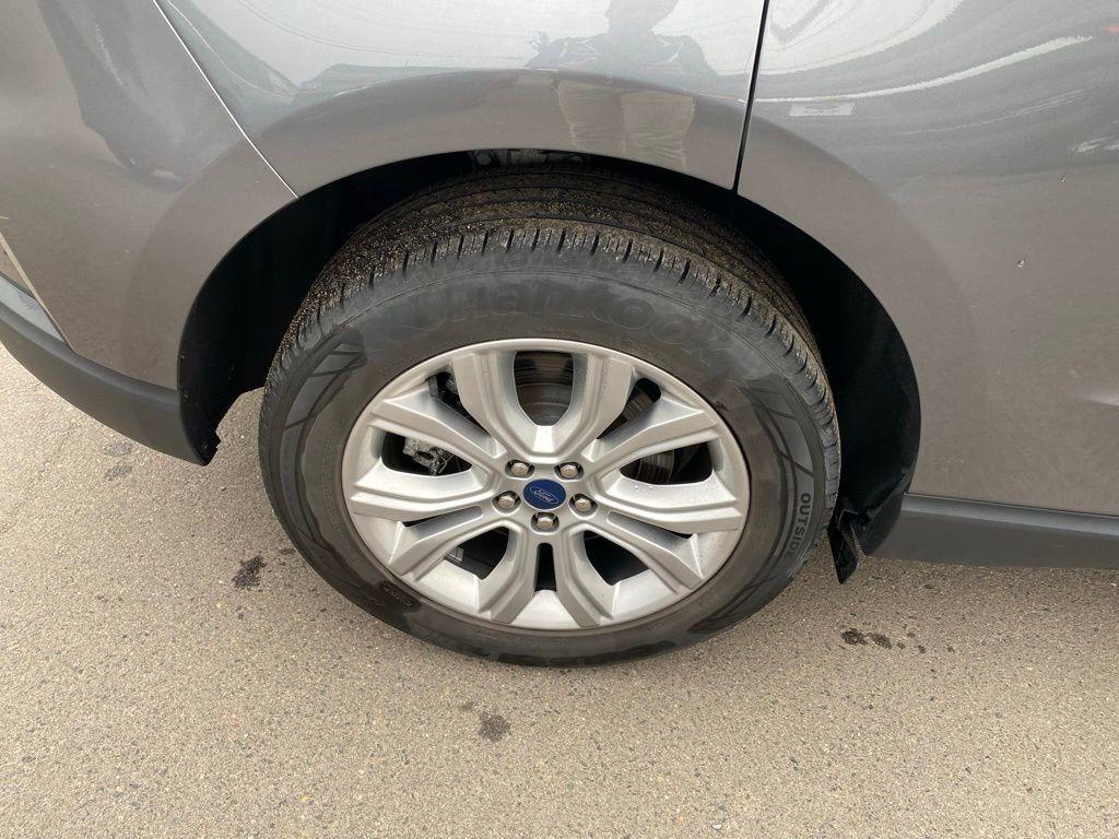 used 2022 Ford Edge car, priced at $27,954