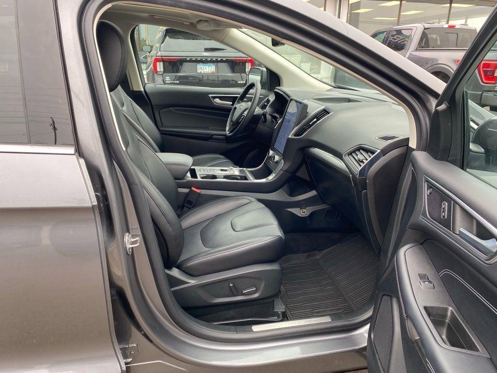 used 2022 Ford Edge car, priced at $27,954