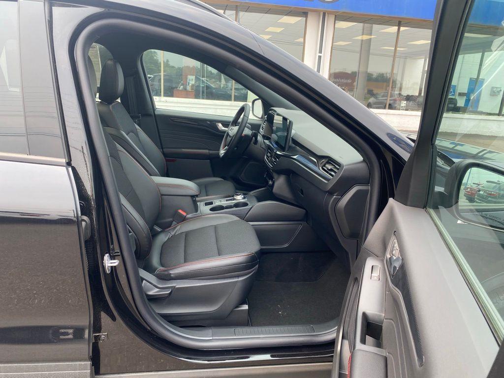 new 2025 Ford Escape car, priced at $30,848