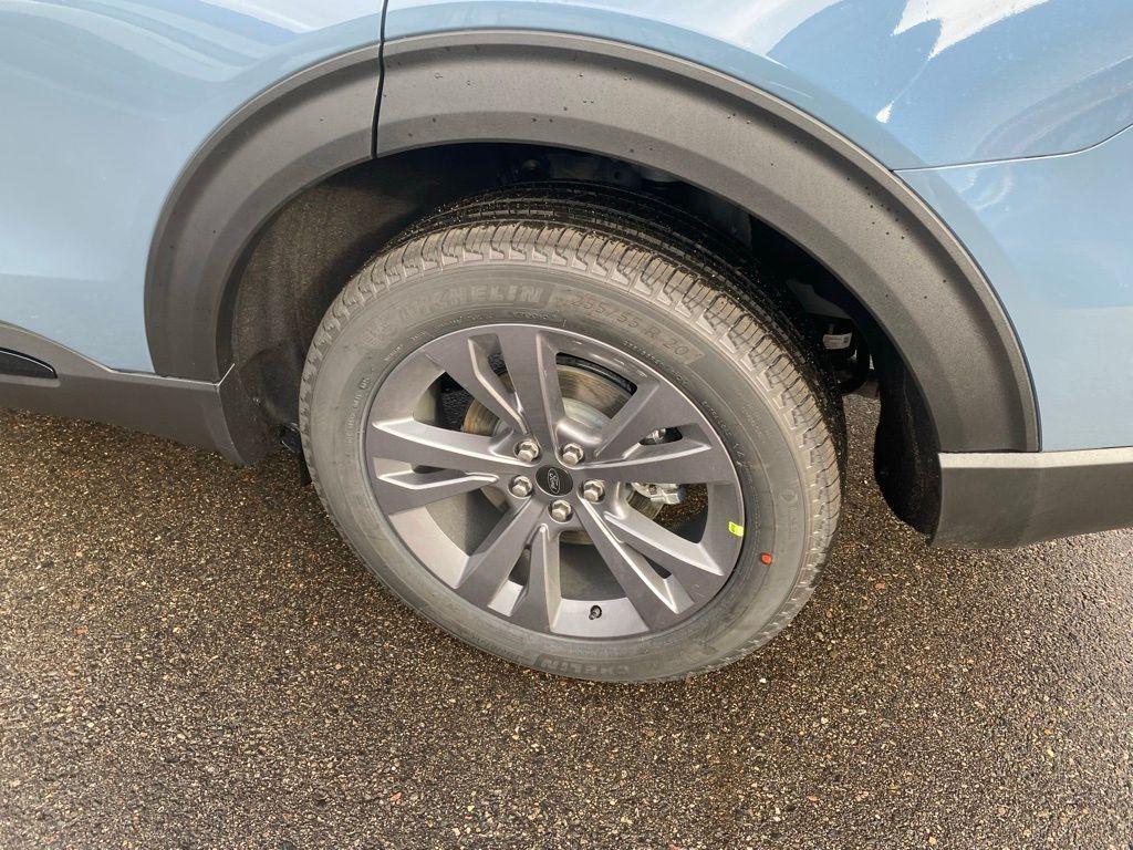 new 2026 Ford Explorer car, priced at $48,245