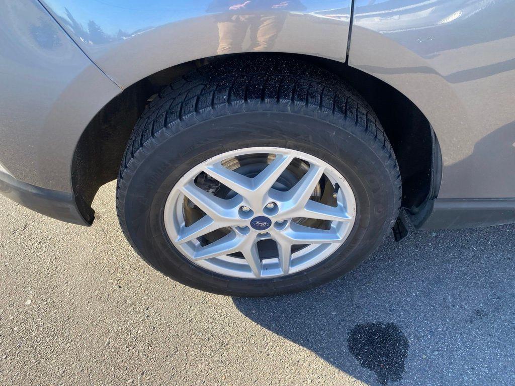 used 2022 Ford Edge car