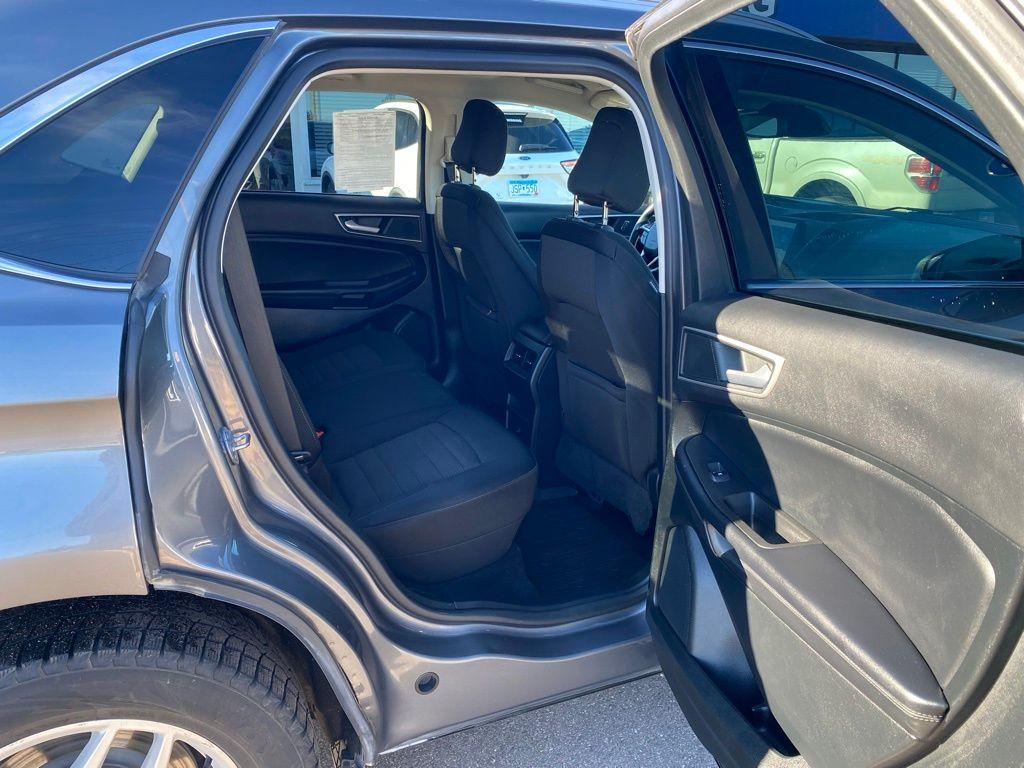 used 2022 Ford Edge car