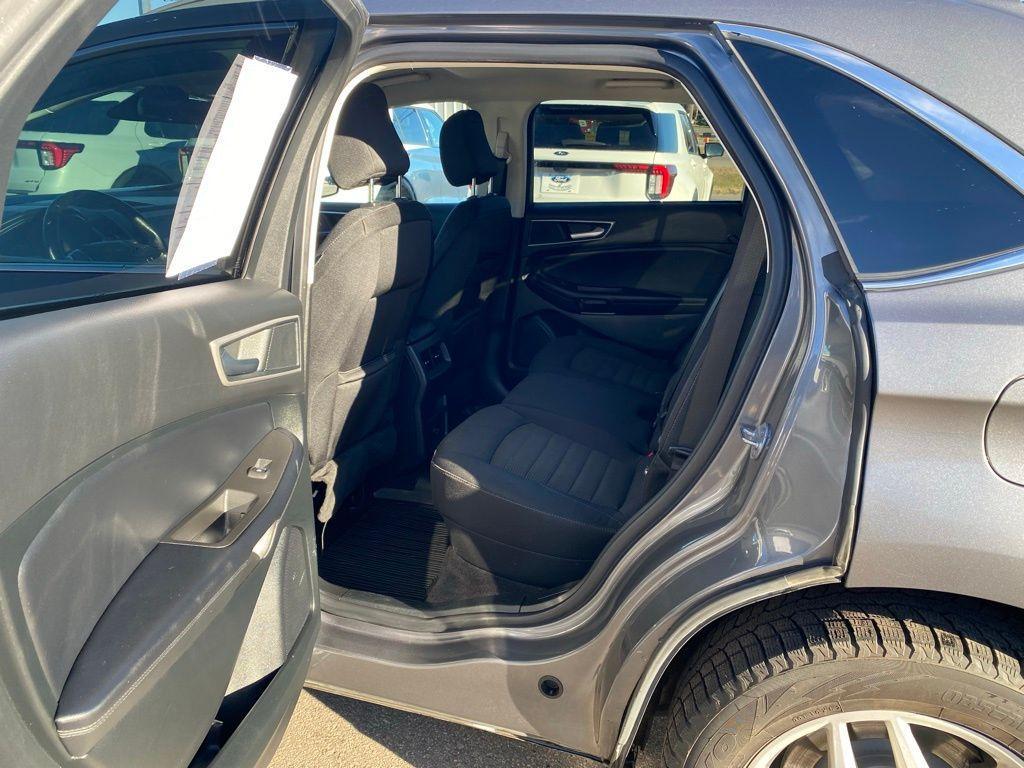 used 2022 Ford Edge car