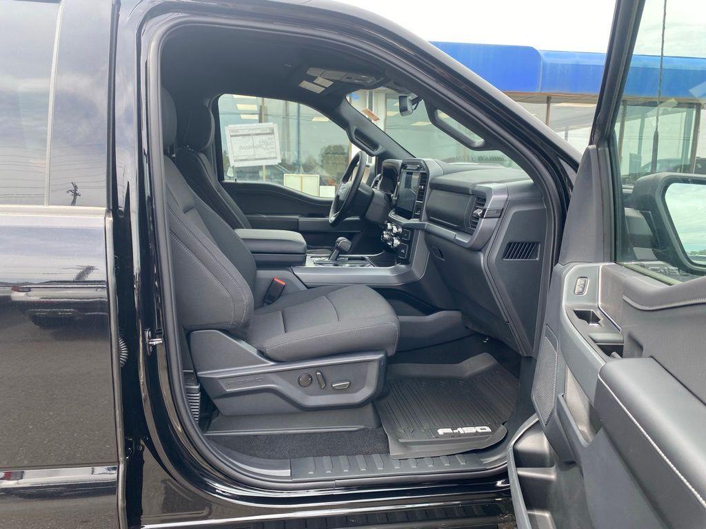 new 2025 Ford F-150 car, priced at $64,477