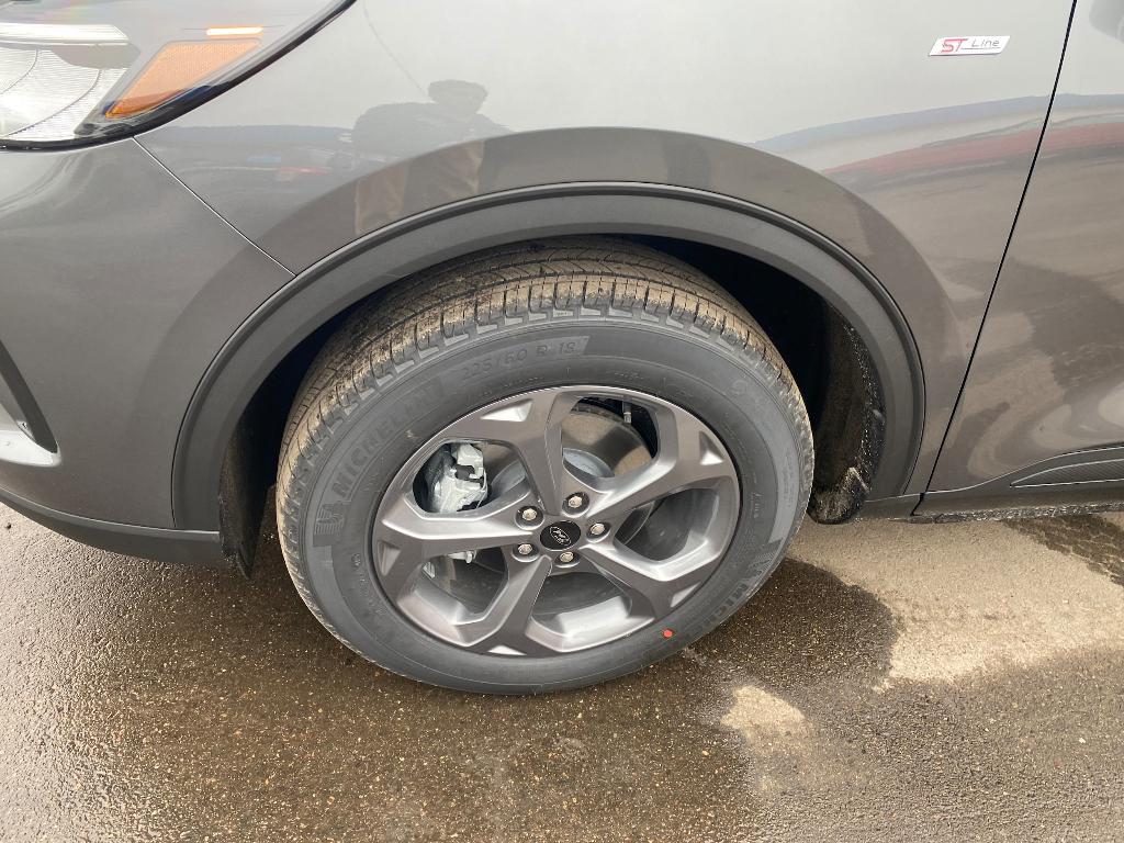 new 2025 Ford Escape car, priced at $33,444