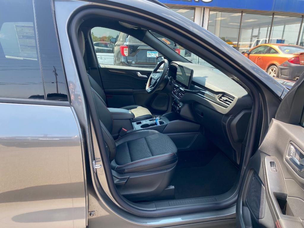 new 2025 Ford Escape car, priced at $32,182