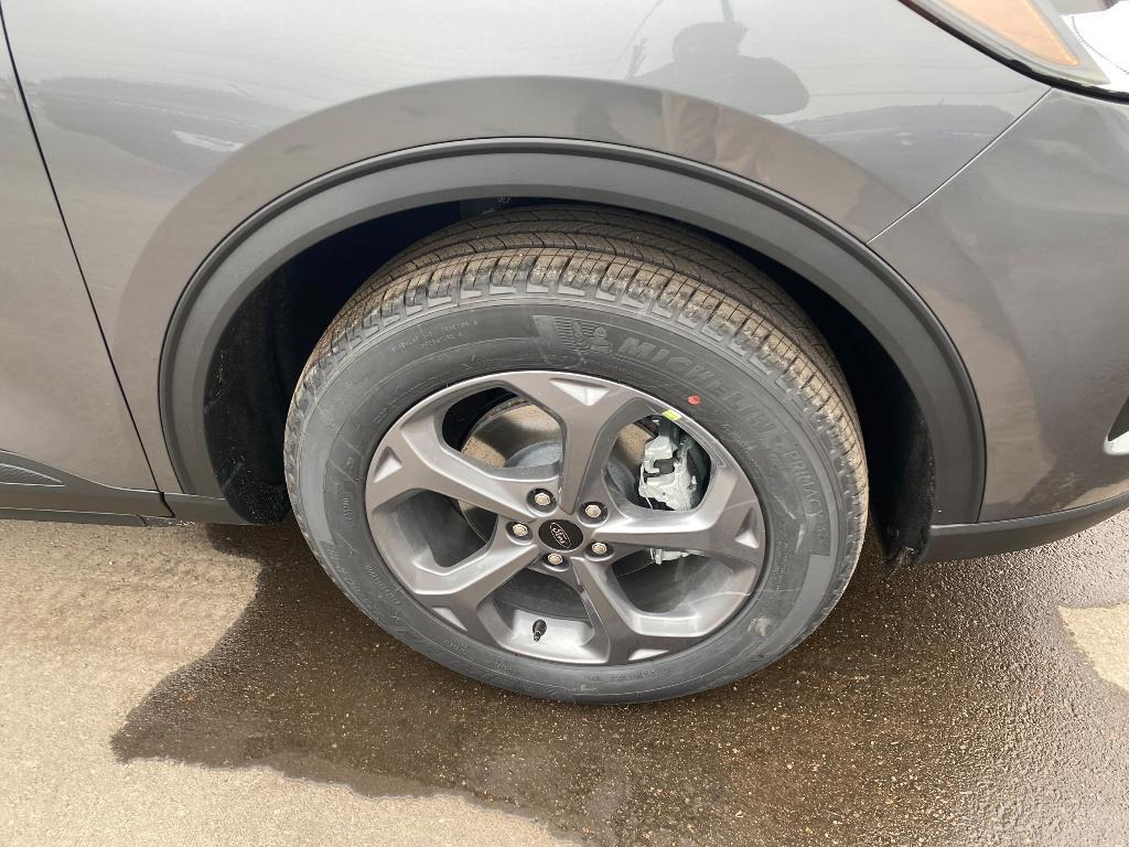 new 2025 Ford Escape car, priced at $33,444