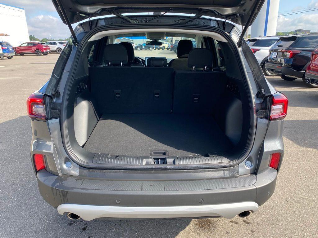 new 2025 Ford Escape car, priced at $27,978