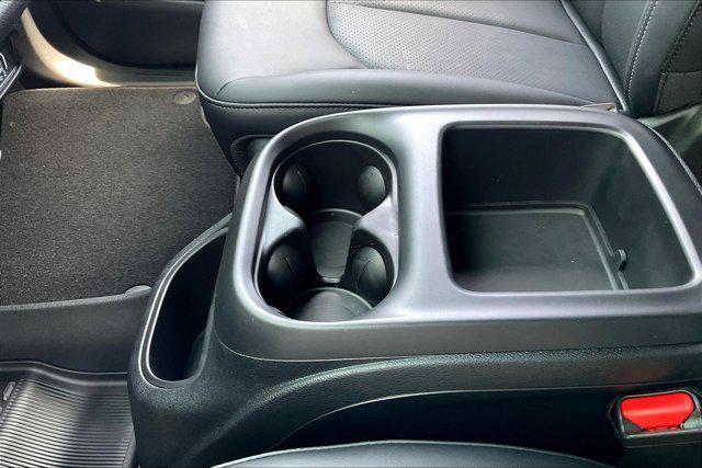new 2025 Chrysler Pacifica car, priced at $48,278