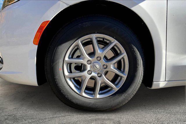 new 2026 Chrysler Pacifica car, priced at $41,358