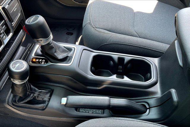 new 2025 Jeep Gladiator car, priced at $44,842