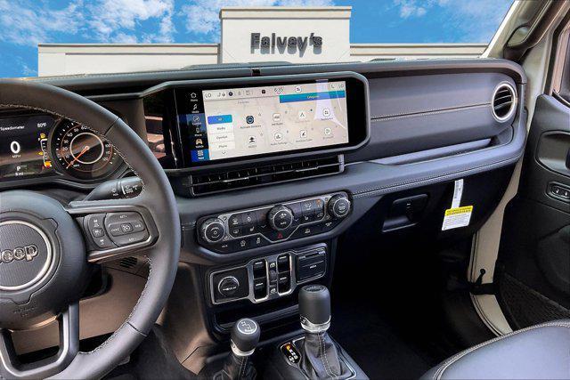 new 2025 Jeep Gladiator car, priced at $43,125
