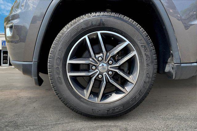 used 2018 Jeep Grand Cherokee car, priced at $20,250