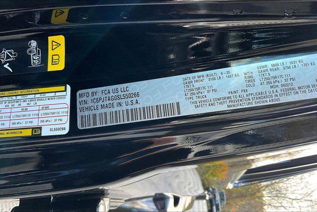 new 2025 Jeep Gladiator car, priced at $44,334