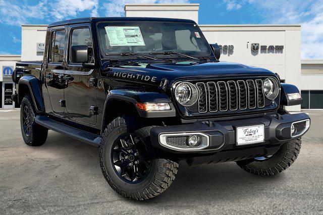 new 2025 Jeep Gladiator car, priced at $44,334