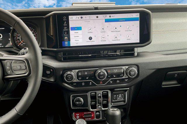 new 2025 Jeep Wrangler car, priced at $49,725
