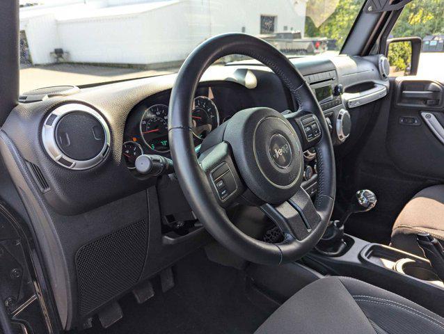 used 2015 Jeep Wrangler Unlimited car, priced at $20,350