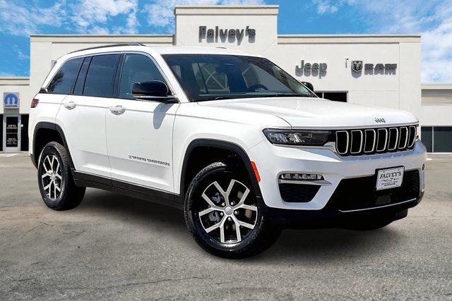 new 2025 Jeep Grand Cherokee car, priced at $42,560