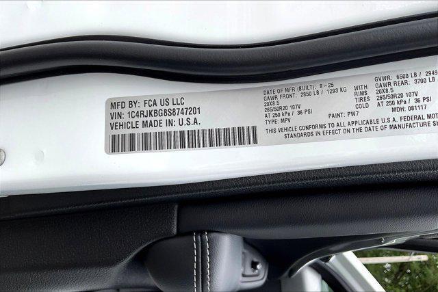 new 2025 Jeep Grand Cherokee L car, priced at $52,317