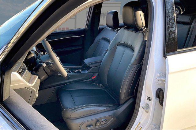 new 2025 Jeep Grand Cherokee car, priced at $44,349