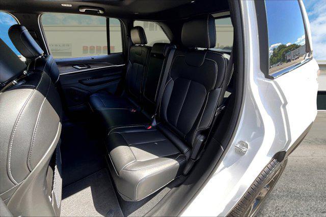 new 2024 Jeep Grand Cherokee car, priced at $43,115