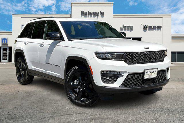 new 2024 Jeep Grand Cherokee car, priced at $43,115