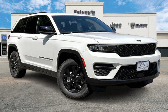 new 2025 Jeep Grand Cherokee car, priced at $47,130