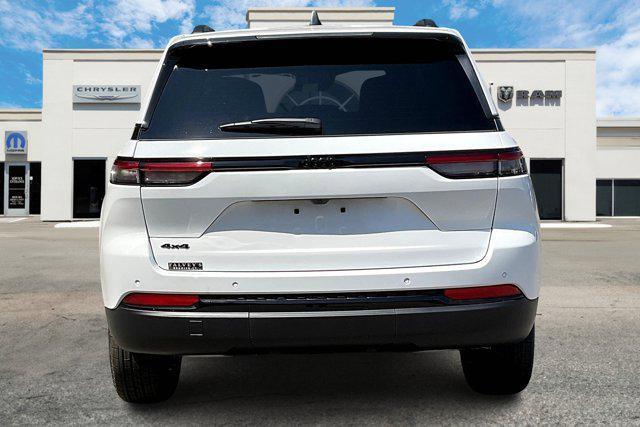 new 2025 Jeep Grand Cherokee car, priced at $47,130