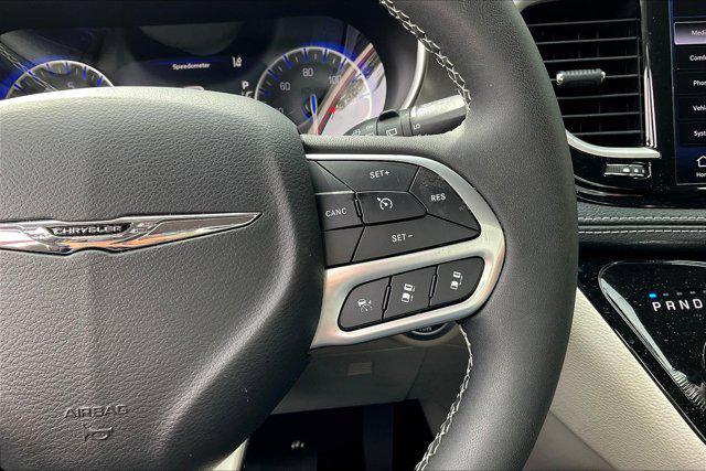 used 2024 Chrysler Pacifica car, priced at $35,459