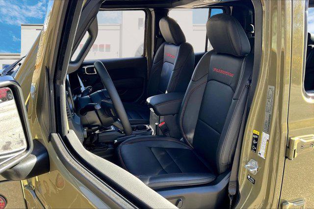 new 2025 Jeep Gladiator car, priced at $54,654