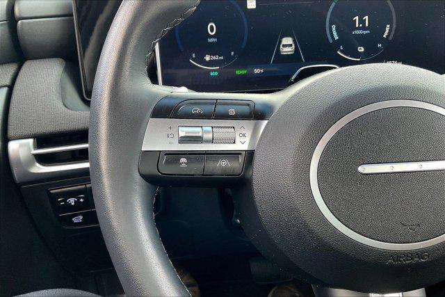 used 2025 Hyundai TUCSON Hybrid car, priced at $35,999