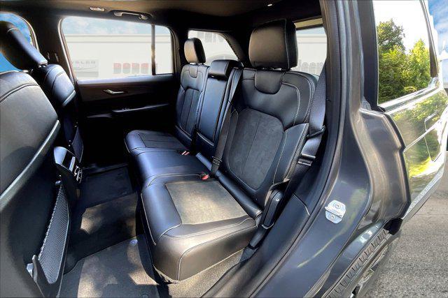 new 2025 Jeep Grand Cherokee car, priced at $41,992