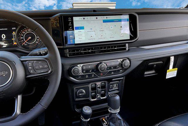 new 2025 Jeep Gladiator car, priced at $44,334