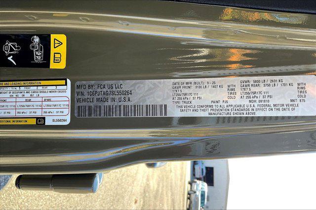 new 2025 Jeep Gladiator car, priced at $44,334