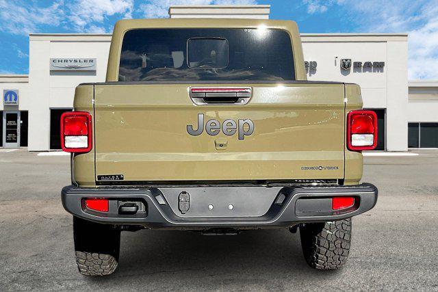 new 2025 Jeep Gladiator car, priced at $44,334