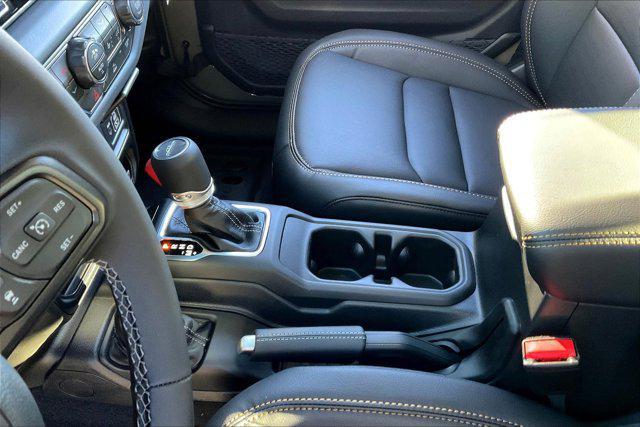 new 2025 Jeep Gladiator car, priced at $44,334