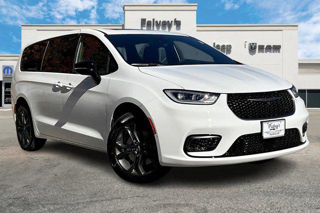 new 2026 Chrysler Pacifica car, priced at $50,263