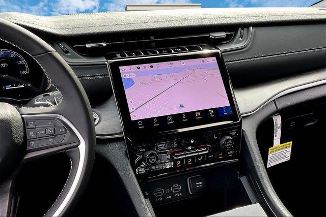 new 2025 Jeep Grand Cherokee car, priced at $43,128