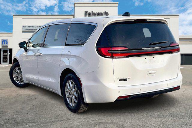 new 2025 Chrysler Pacifica car, priced at $43,065